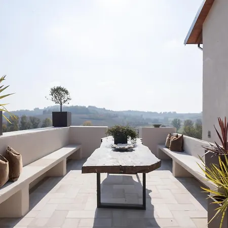 La Sura 1815 Boutique Bed & Breakfast 3*